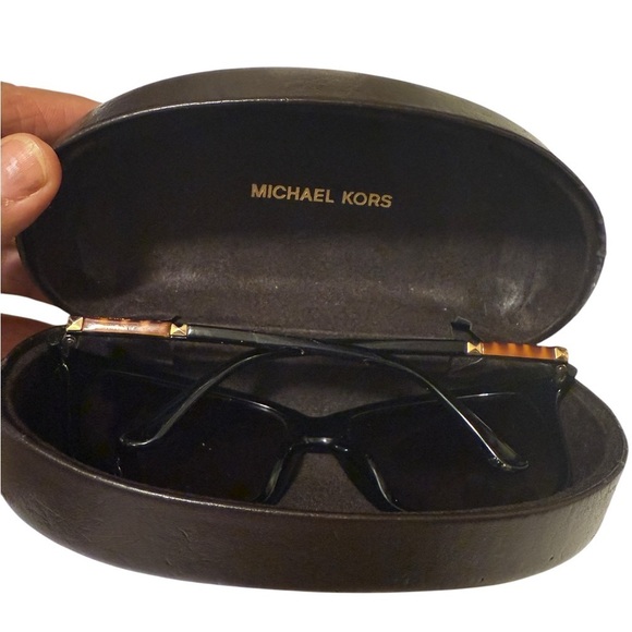 Michael Kors Black Sunglasses with Brown Gradient Lenses main image 10